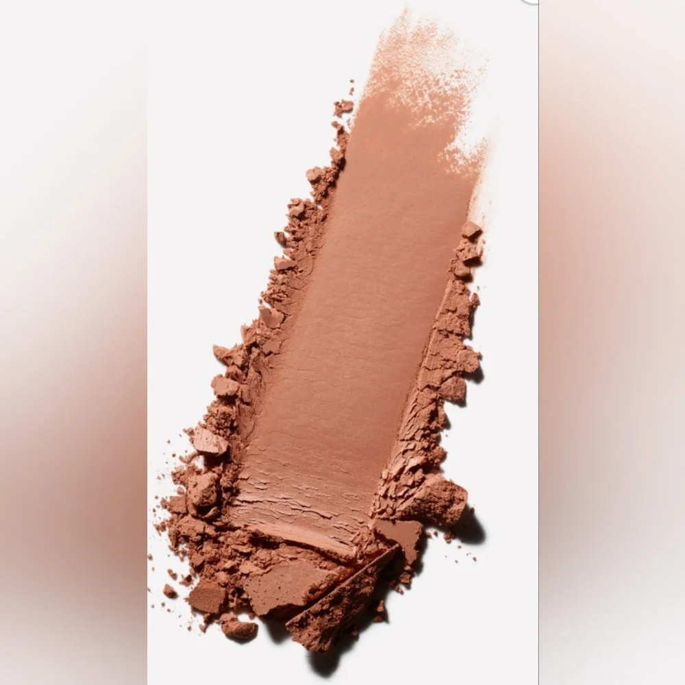 Mac Powderkiss Eyeshadow What Clout! Light Cognac Brand New in Box Authentic